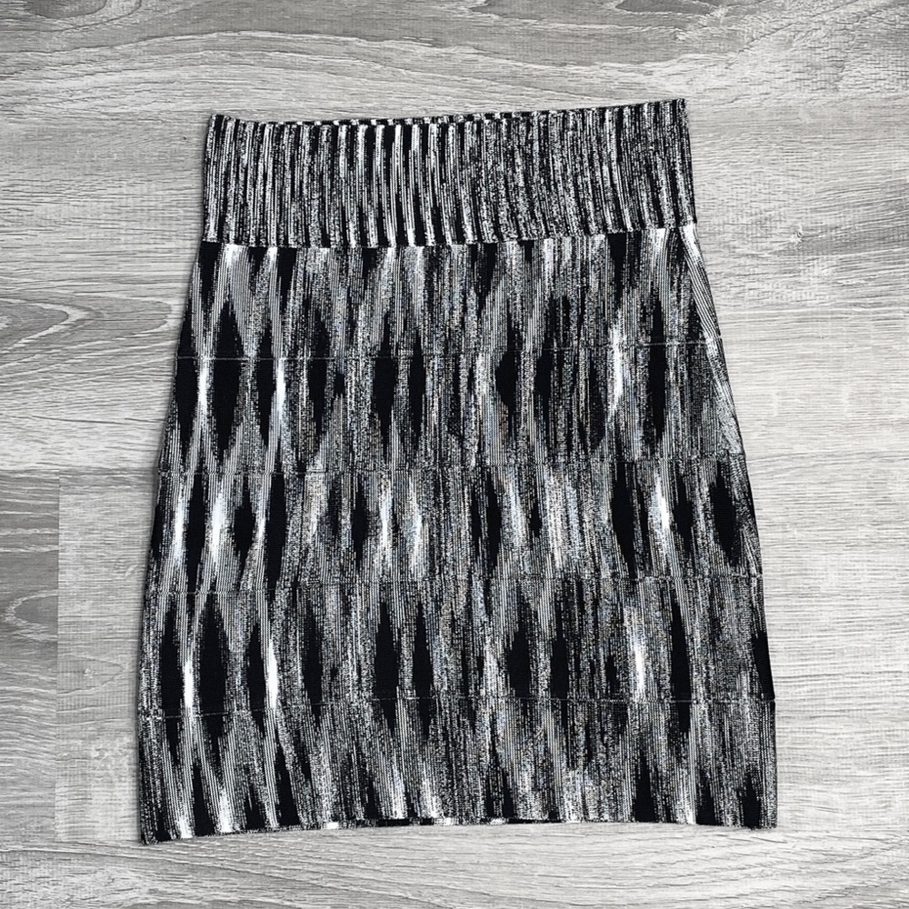 bcbg // black + white printed bandage skirt